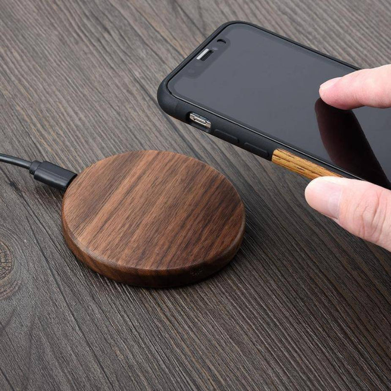 Qi Fast Charger with Natural Bamboo Design