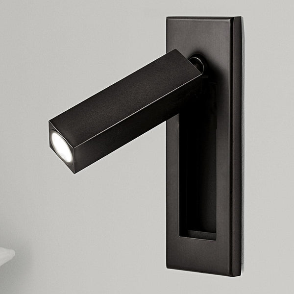 Minimalist LED wall lamp – Modern wall light with a simple design for indoor use