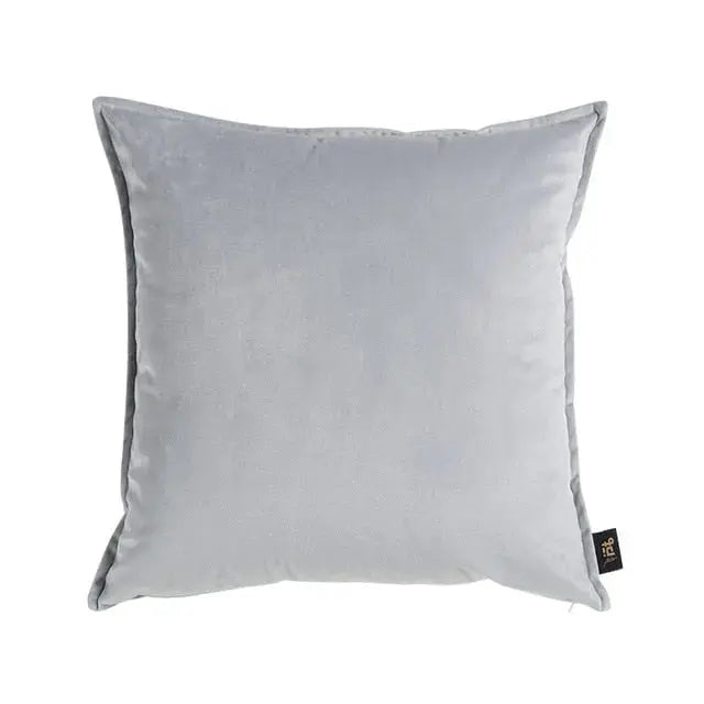 VelvetLuxe – Elegant velvet cushion cover with refined details