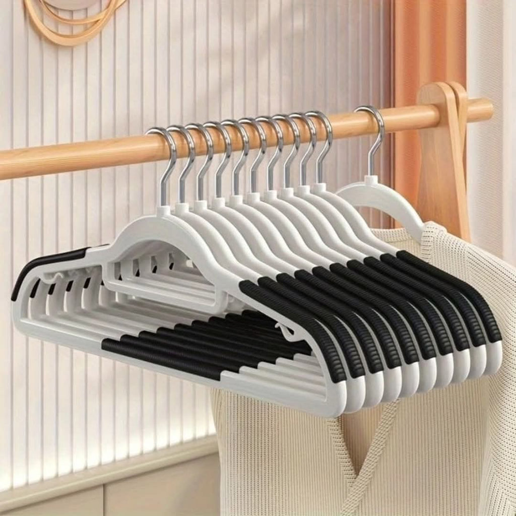 10 pieces seamless hangers
