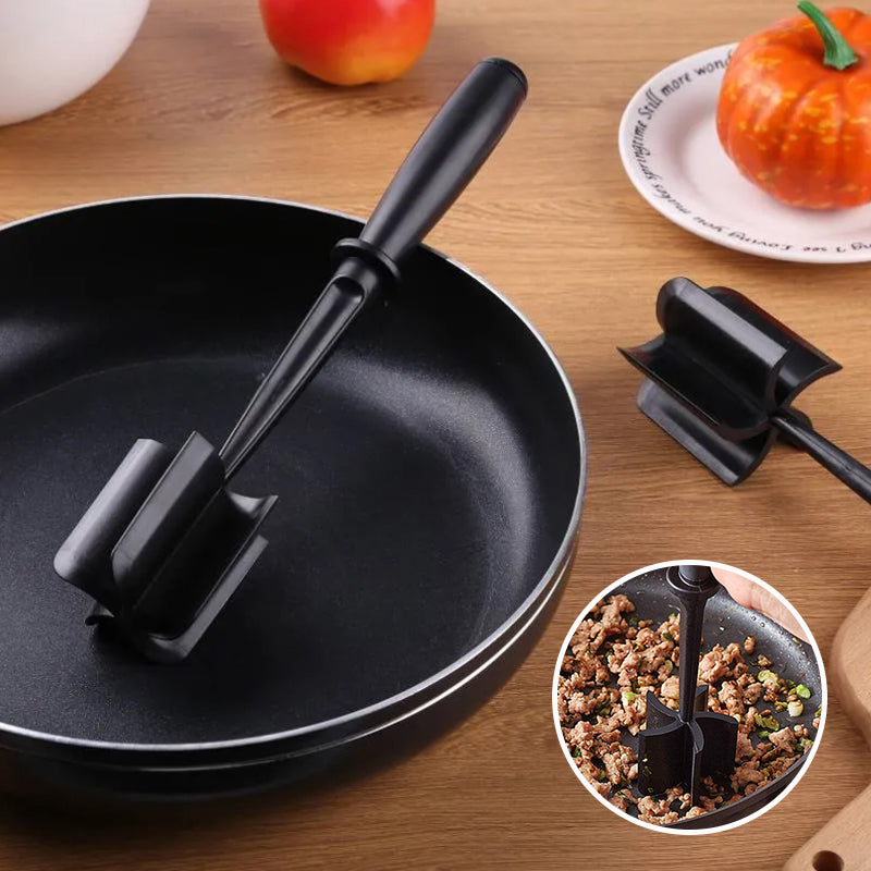 Multifunctional heat-resistant meat masher