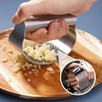 Manual Garlic Press made of Stainless Steel