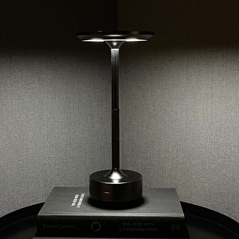 Cordless Table Lamp with Warm 3000K Light and 2600mAh Rechargeable Battery
