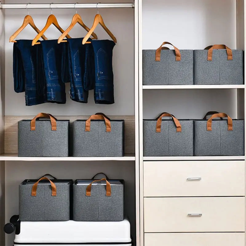 Folding wardrobe with high load capacity – Breathable & moisture-resistant