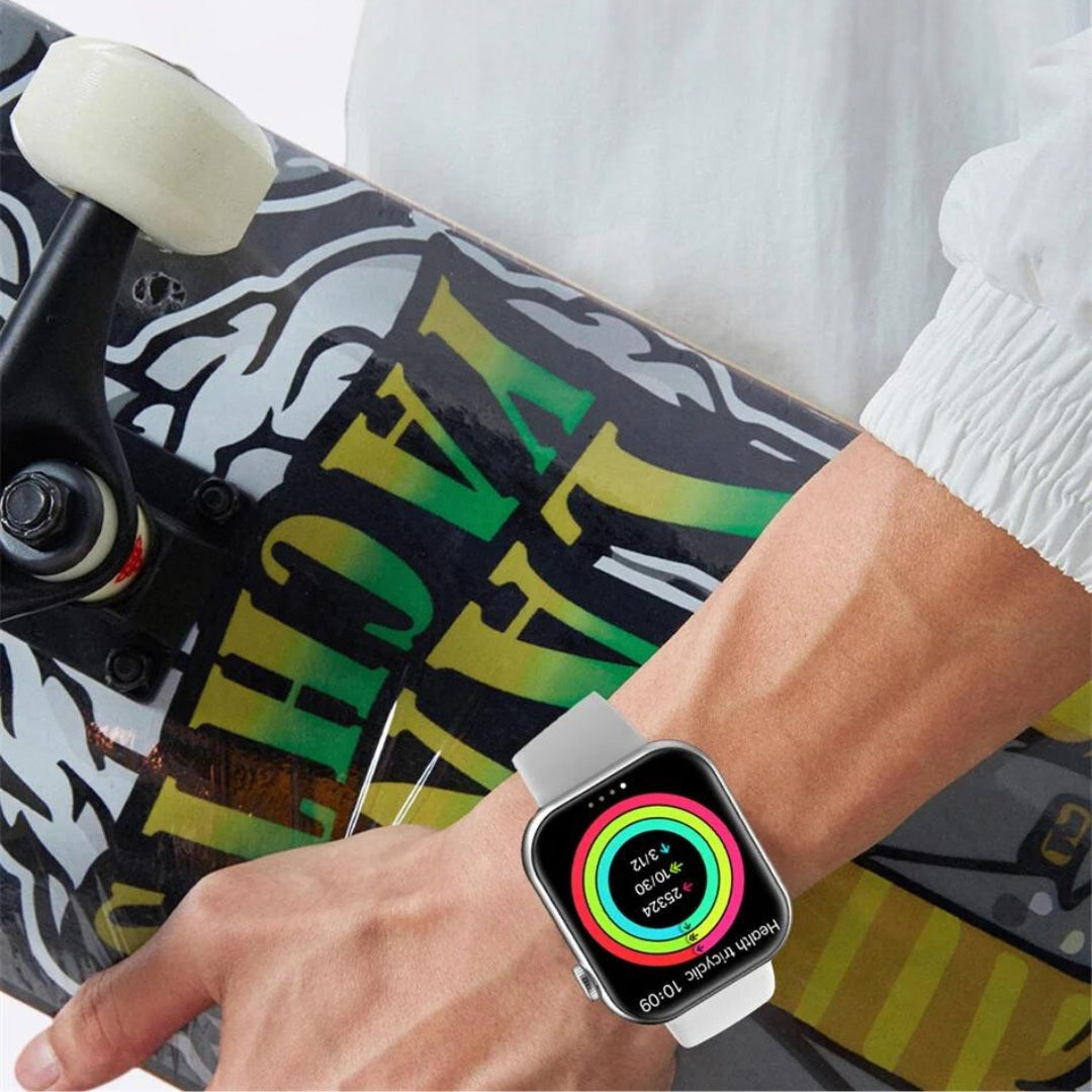 FitTrack Pro Advanced Smartwatch - Customizable Features | Health and Fitness Monitoring