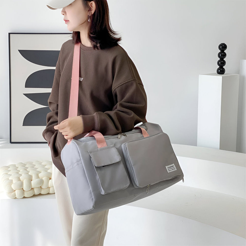 Waterproof travel bag with shoe compartment – Lightweight weekend bag with plenty of storage space