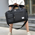 Waterproof travel bag with shoe compartment – Lightweight weekend bag with plenty of storage space