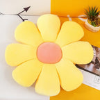 Blossom-shaped cushion