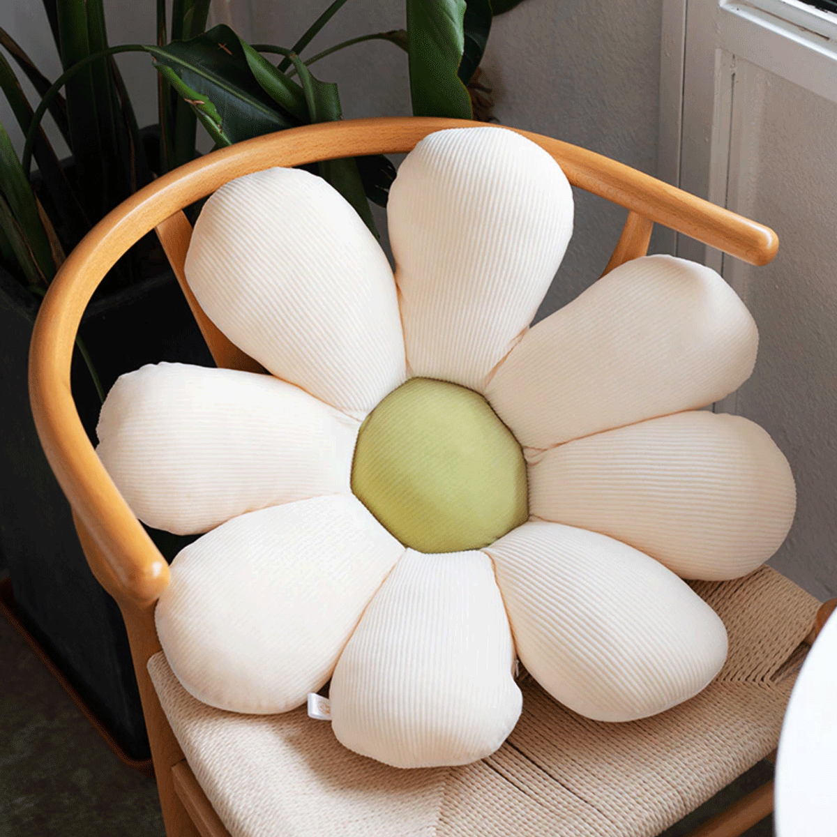 Fluffy Daisy Cushion