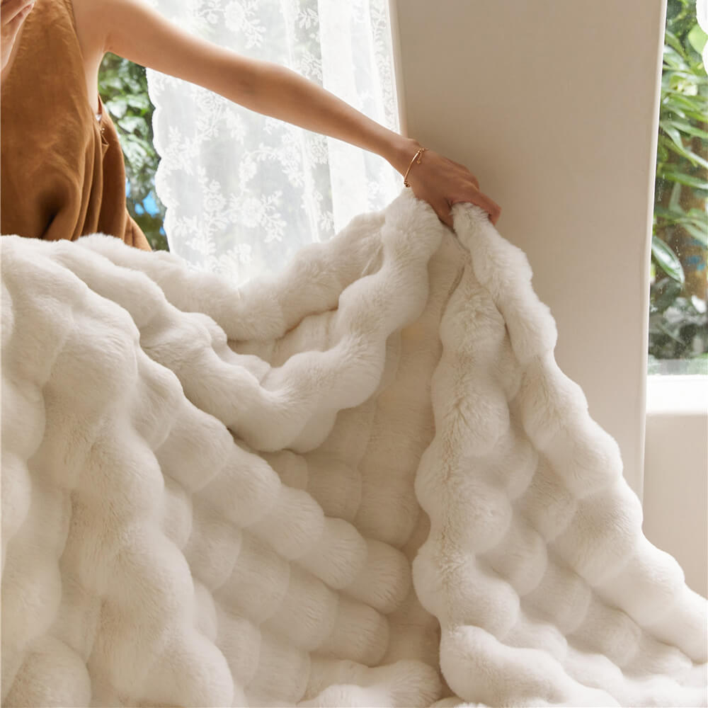 Premium Bubble Double Layer Thick Faux Rabbit Fur Blanket