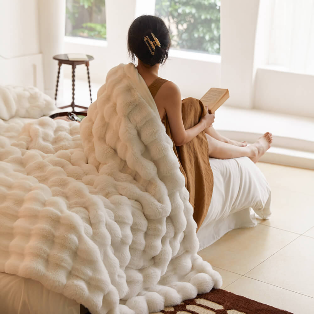 Premium Bubble Double Layer Thick Faux Rabbit Fur Blanket