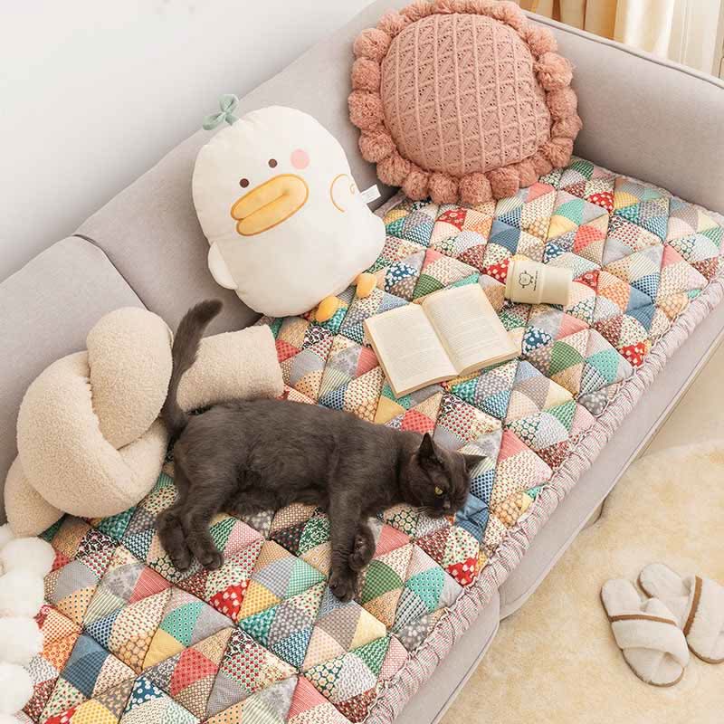 Stylish Sofa Protector with Natural Elegance