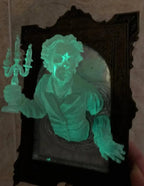 Spirit in the Mirror – Shining 3D wall decoration made of resin for mysterious spaces
