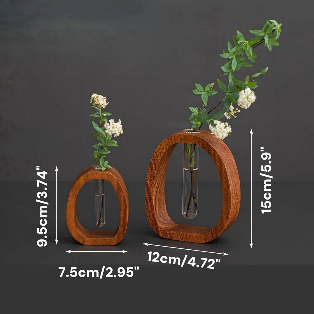 Glass vase made of solid wood – Elegant design for stylish decoration