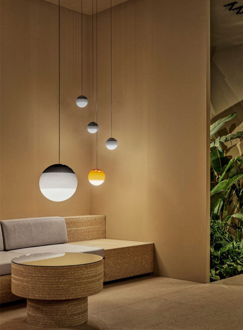 Gradient Pendant Light Black | Modern Dining Room Lamp