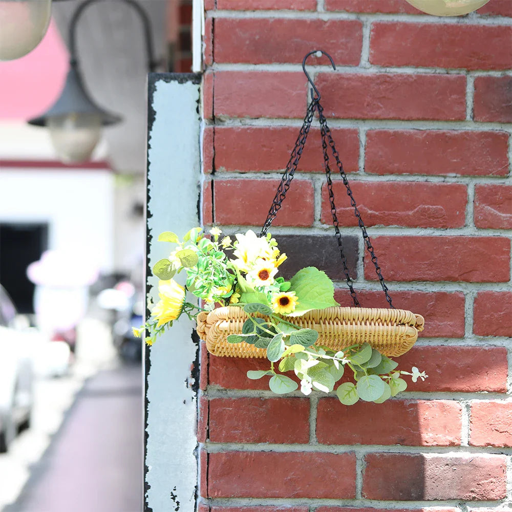Stable Plant Hangers with Chains – Robust Suspension for Flower Pots and Garden Plants