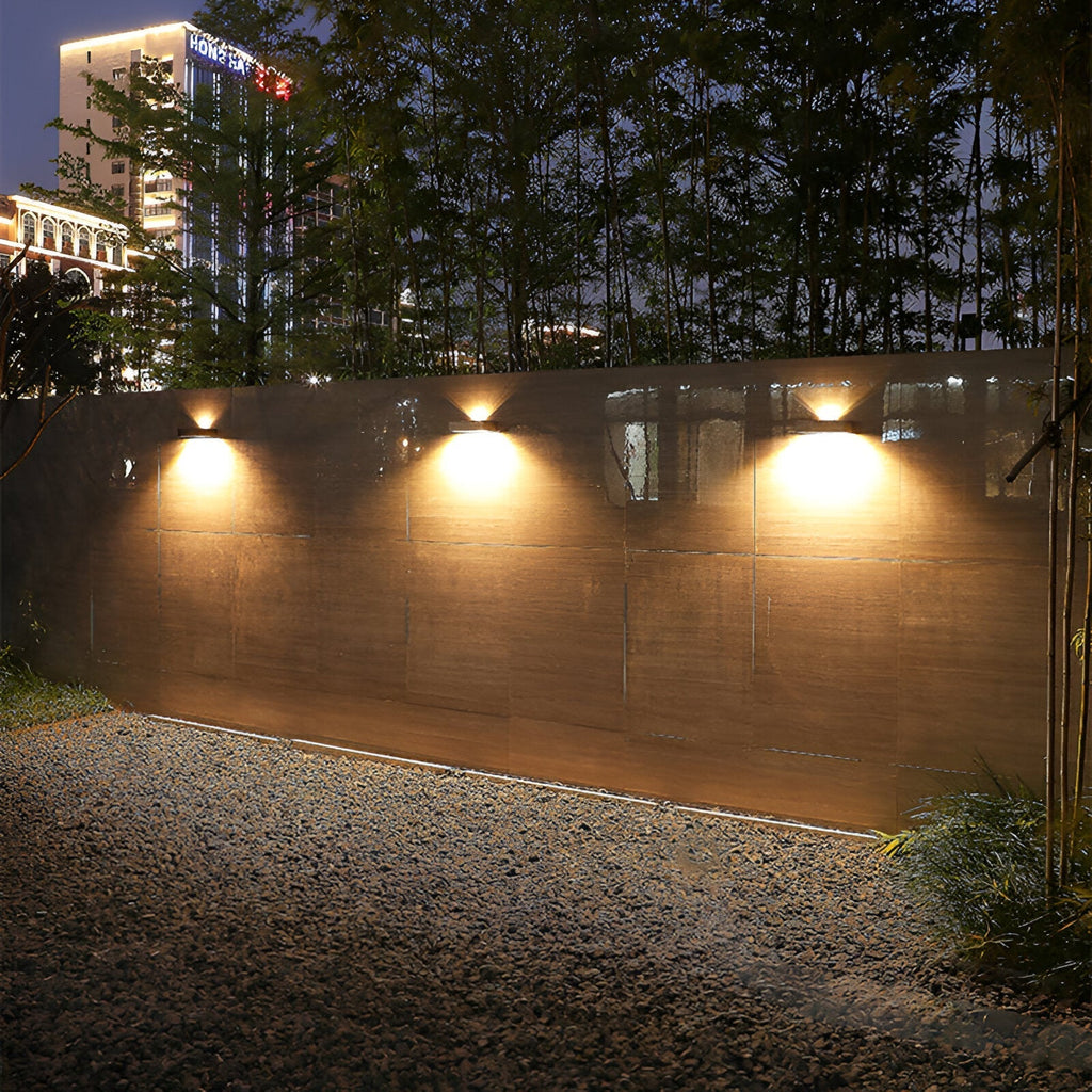 Modern IP65 Waterproof Outdoor Wall Lamp With Sensor
