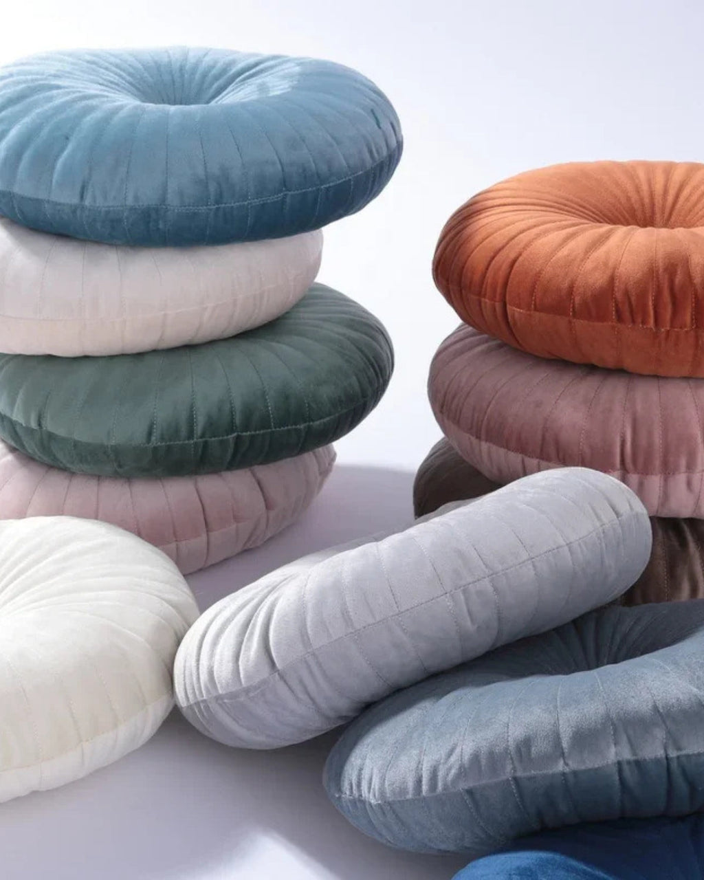 Round Cushion in Modern Design