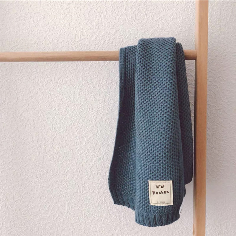 Kids Knit Scarf – Soft and Warming Scarf in Timeless Design