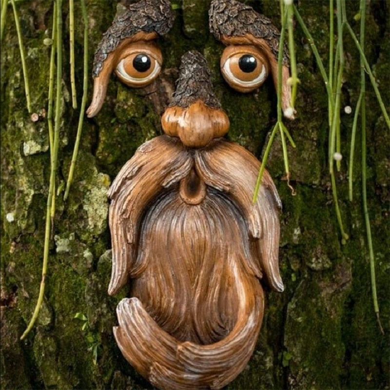 Eyes of Nature: Tree Face Bird Feeder Station
