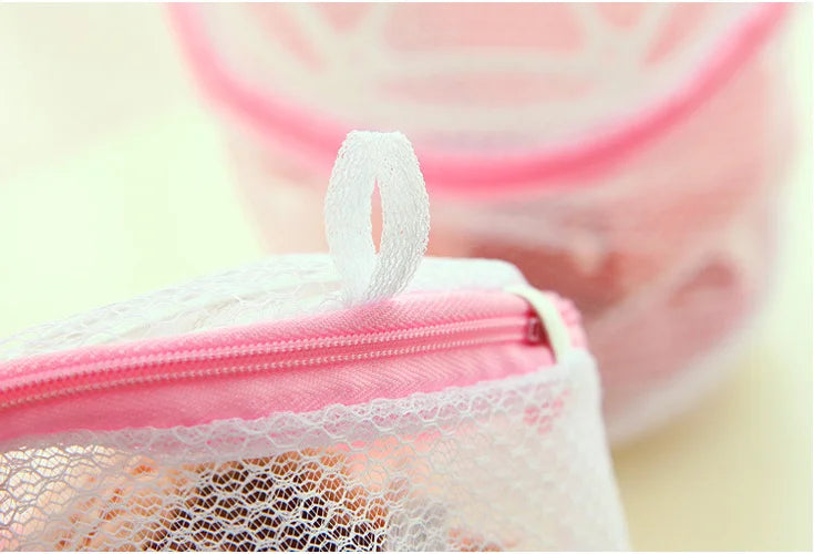 LaceGuard – Premium Laundry Bag for Lingerie & Organizer