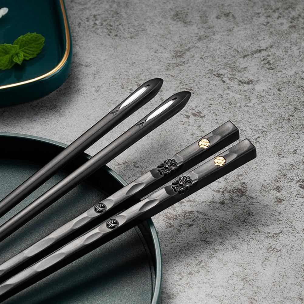 DineLux – Luxurious Chopstick Set with Refined Designs (5 Pairs)