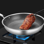 Frying pan with pixel technology | High-quality non-stick coating | Perfect for even frying | Sturdy design