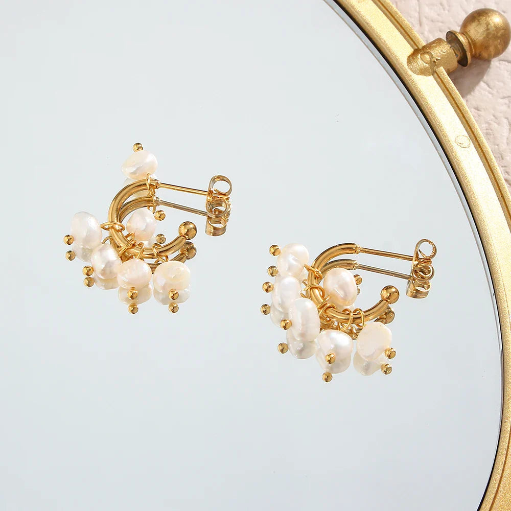 18k Dainty Pearl Droplet Dangle Earrings