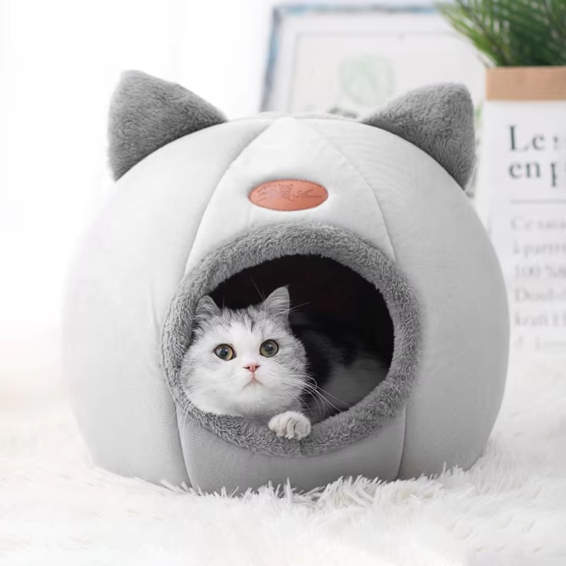 Cozy Cave Winter Cat & Small Dog Bed