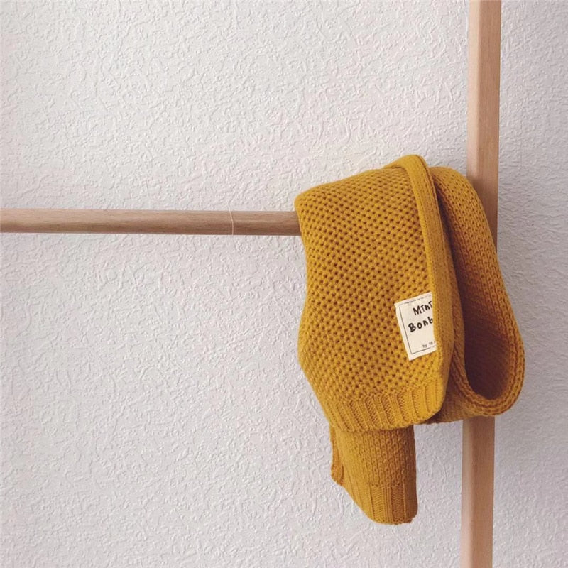 Kids Knit Scarf – Soft and Warming Scarf in Timeless Design