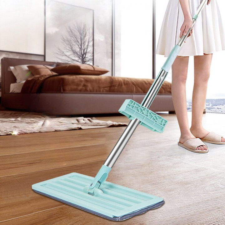 EasyMop | Save time and effort with the handy squeeze cleaning function