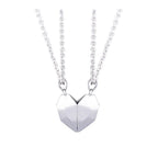 Magnetic 2-in-1 necklace for eternal love