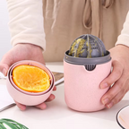Portable Manual Citrus Juicer - Fresh Juice On-the-Go