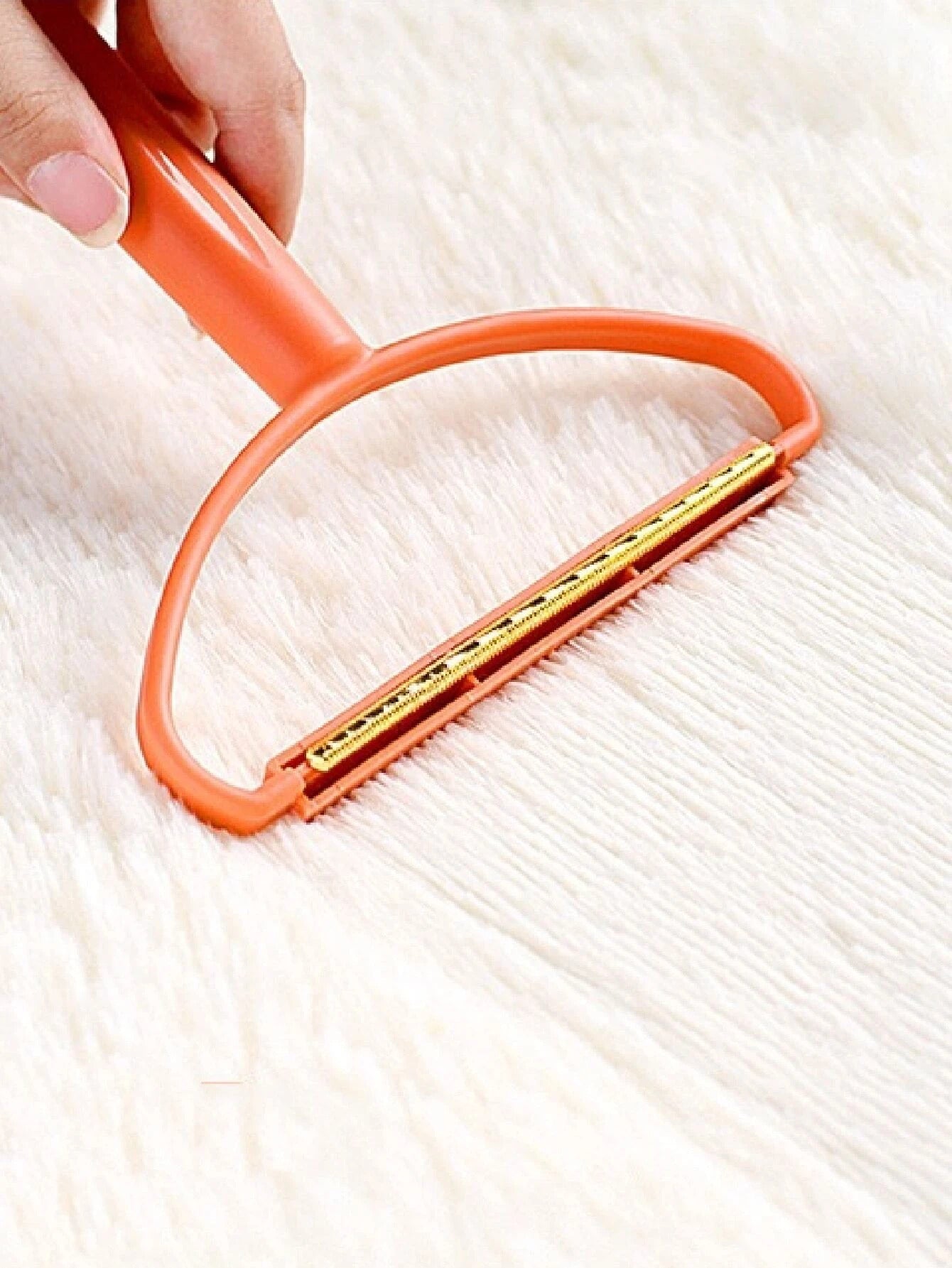 Fabric & Fluff remover | Let your carpet shine again!