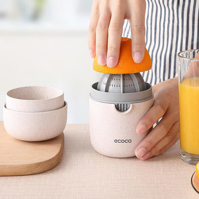 Fruit Juicer | Non-slip, easy to clean & hip design