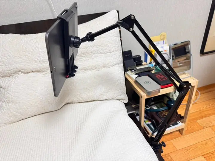 Device holder for the bed with long arm – Holds devices up to 1.2 kg safely
