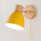 Elegant wooden wall lamp - Modern and warm design