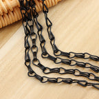 Stable Plant Hangers with Chains – Robust Suspension for Flower Pots and Garden Plants