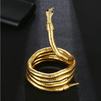 Snake chain - versatile and trendy accessory