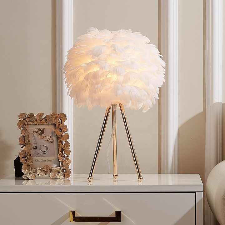 Table Lamp - FeatherLux - Dimmable Light - Elegant Feather Design