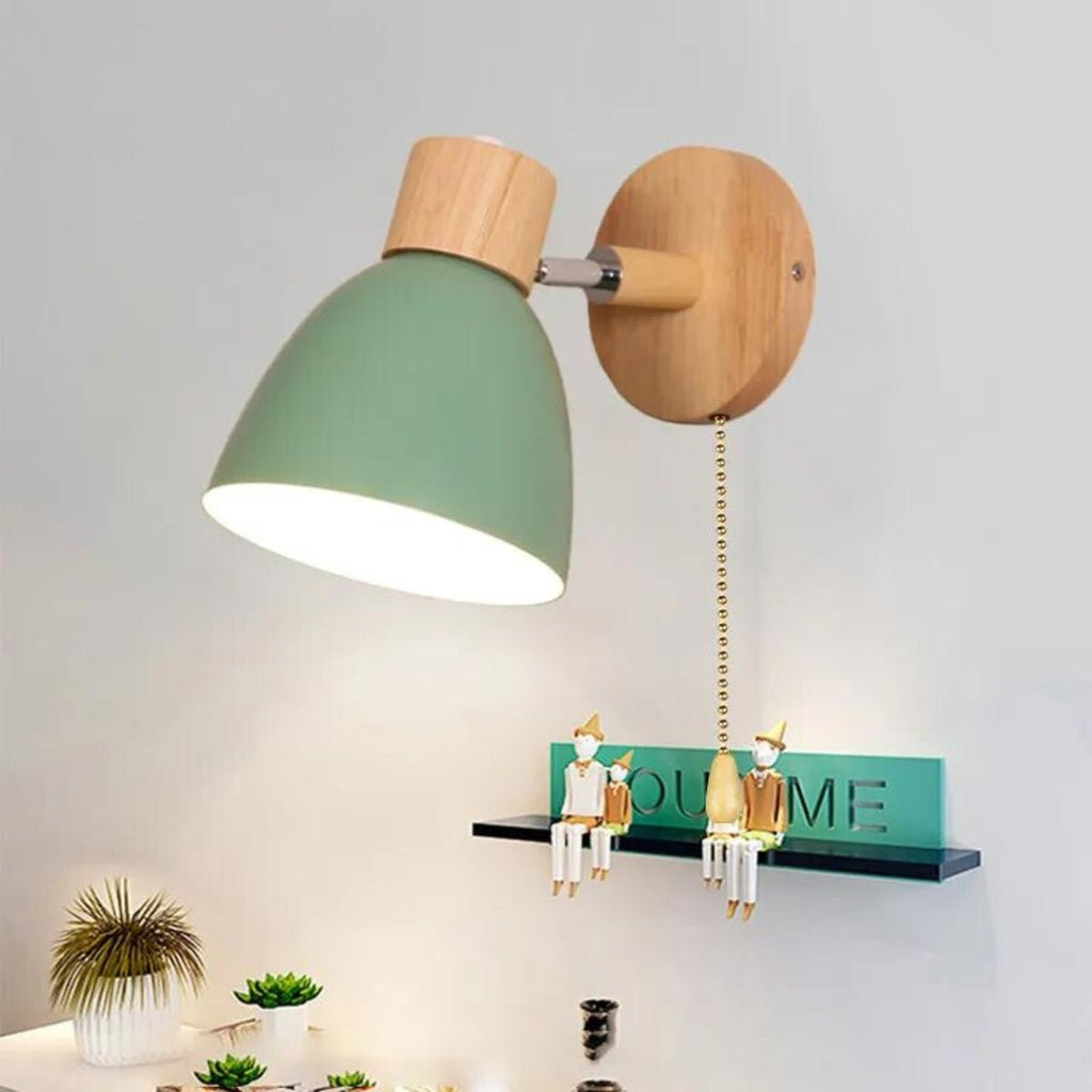 Elegant wooden wall lamp - Modern and warm design