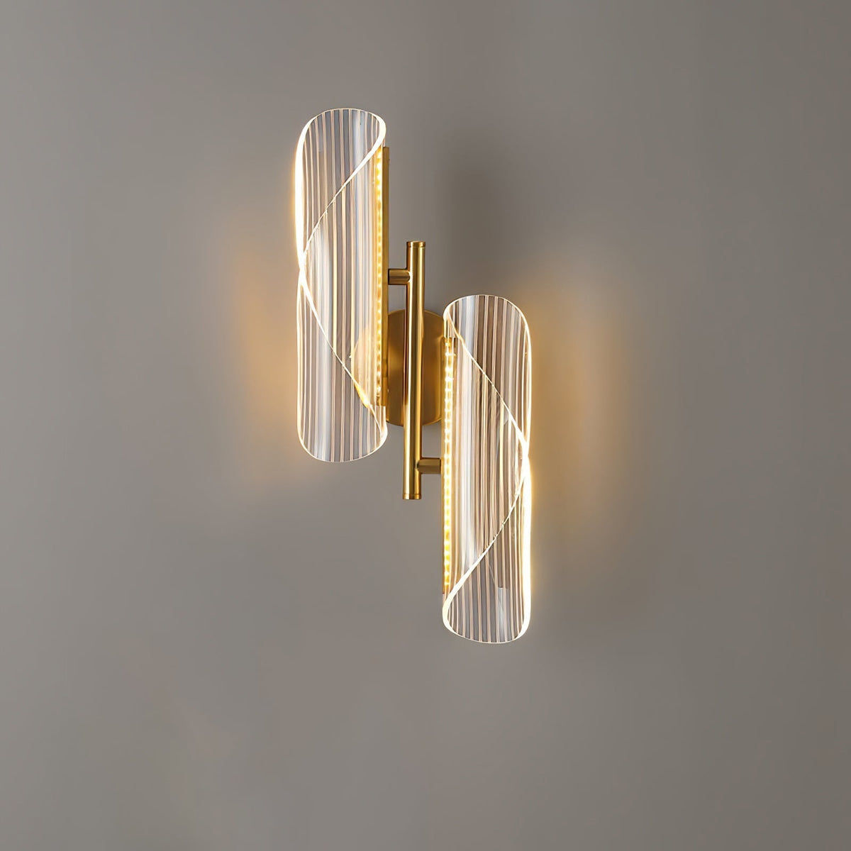 CrystalAura – Sparkling Crystal Wall Light for Glamorous Touch
