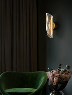 CrystalAura – Sparkling Crystal Wall Light for Glamorous Touch