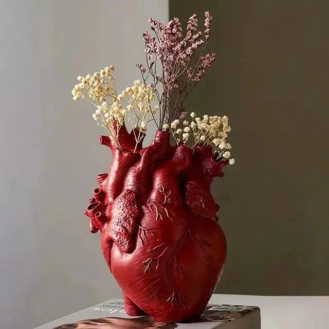 Heart-shaped Art Vase – Creative Vessel in Anatomical Design Made of Resin