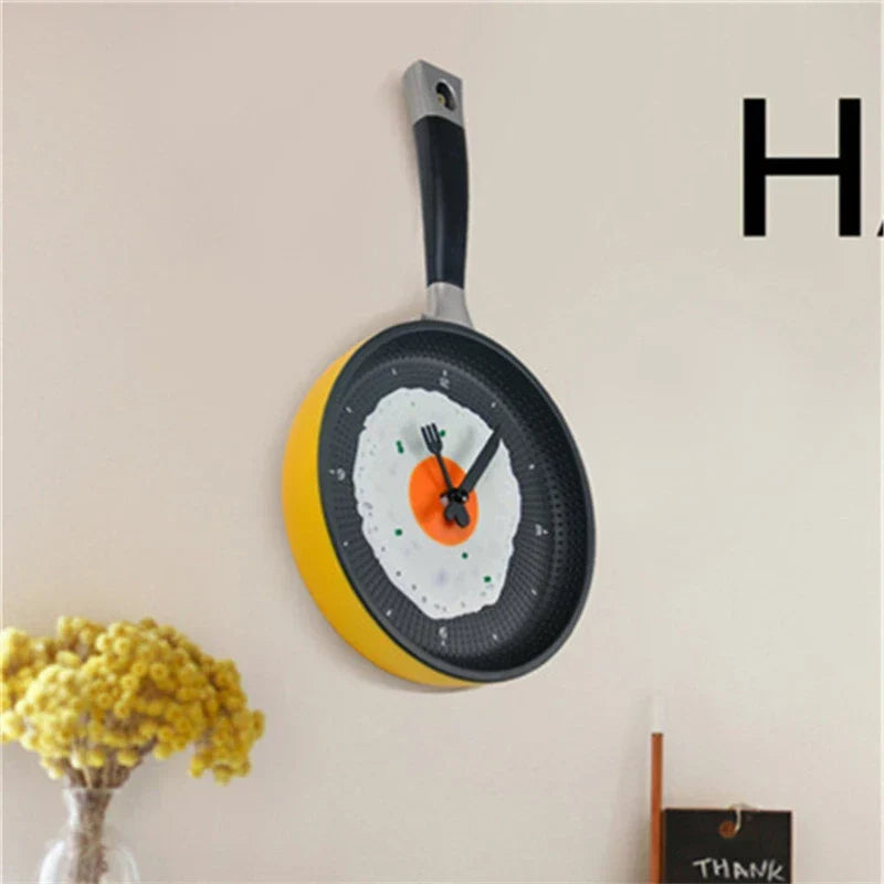 Omelette Pot-Shaped Wall Clock