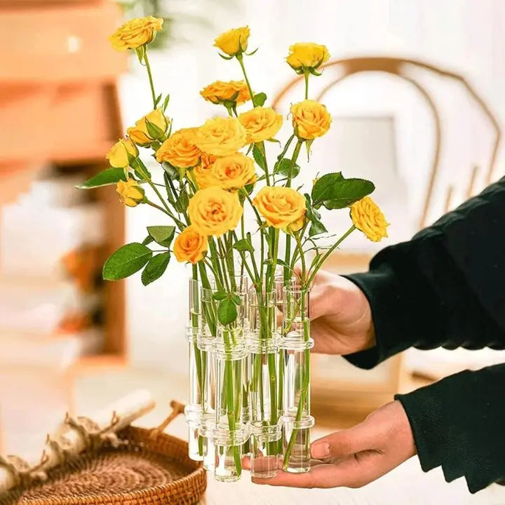 Hinged-Flower Vase – Flexible and stylish home decoration