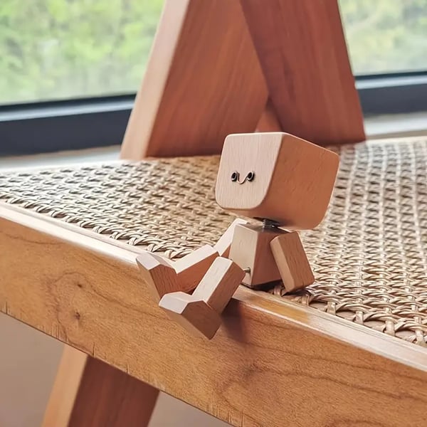 Wooden Decoration Figure with Movable Rocking Function and Interchangeable Faces