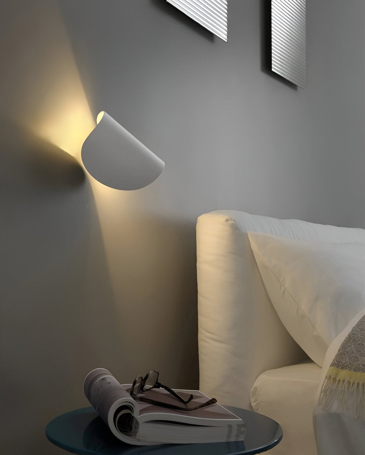 Twist Wall Lamp - Rotatable Metal Wall Light - Curve Wall Sconce