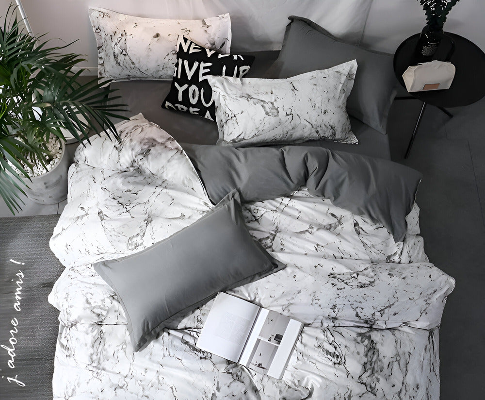 Luxury 3-Piece Bedding Set with Marble Print