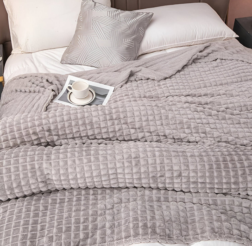 EliteWave Plaid - Ultrafluffy structured coral fleece blanket